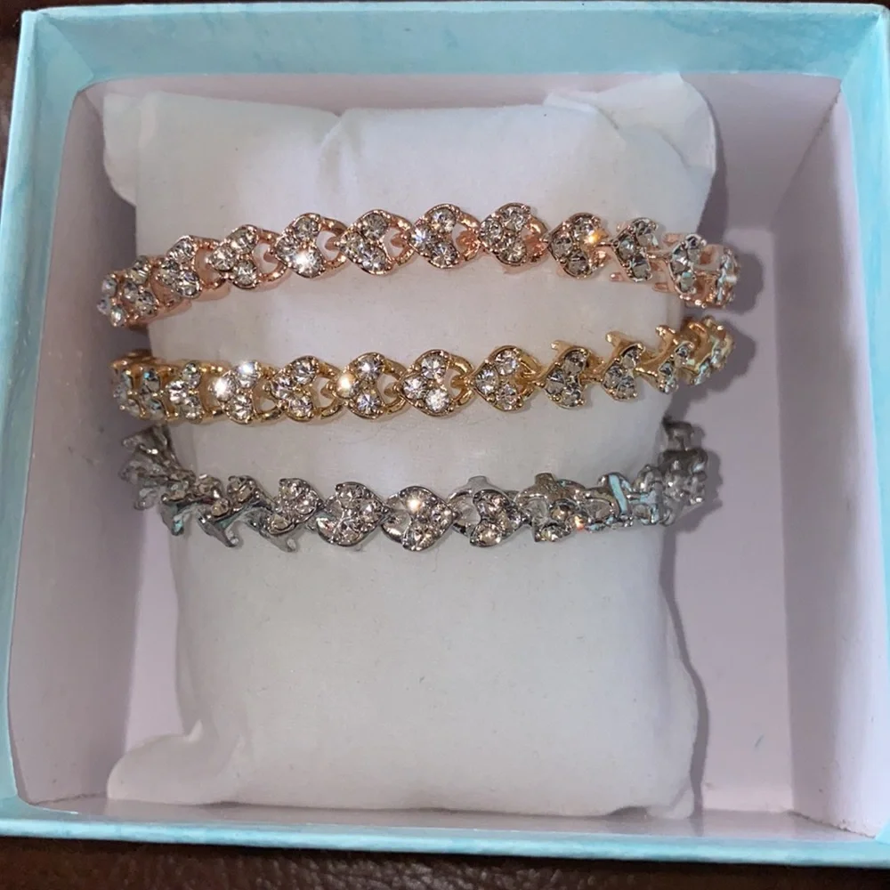 Set/3 Gold, Rose gold, and silver plated heart bracelet set of 3 7.5 inch